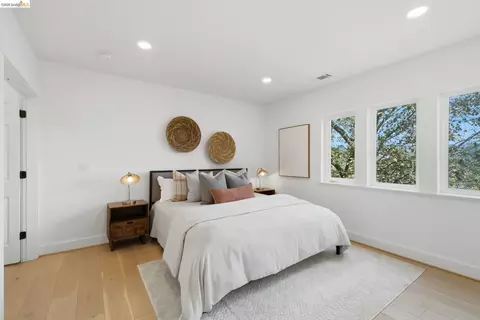 Bedroom - 857 Mountain View Dr # A, Lafayette, CA 94549 photo 3 of 15