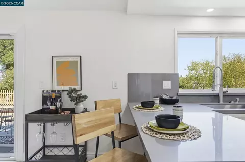Kitchen - 4295 Suzanne Dr, Pittsburg, CA 94565 photo 11 of 11