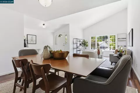 Dining - 4295 Suzanne Dr, Pittsburg, CA 94565 photo 4 of 8