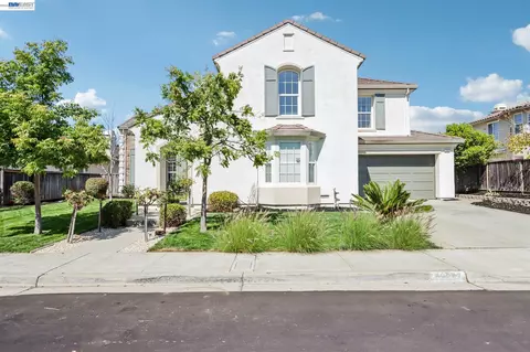 Exterior - 29207 Marshbrook Dr, Hayward, CA 94545 photo 3 of 13