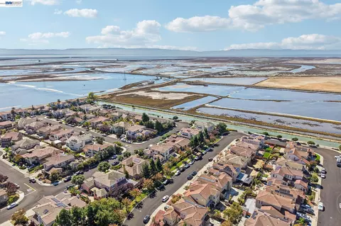 View/Area - 29207 Marshbrook Dr, Hayward, CA 94545 photo 9 of 19