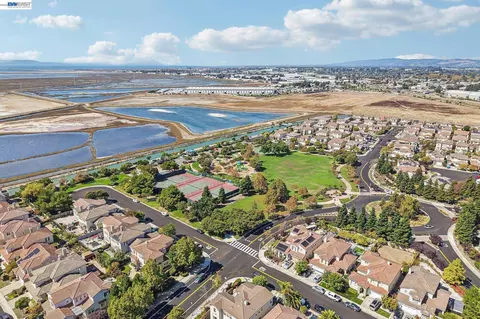 View/Area - 29207 Marshbrook Dr, Hayward, CA 94545 photo 8 of 19