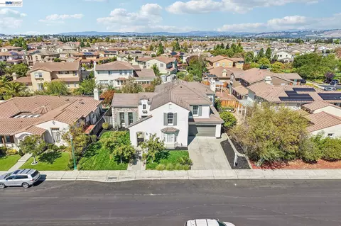 View/Area - 29207 Marshbrook Dr, Hayward, CA 94545 photo 2 of 19