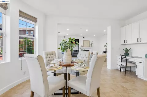 Dining - 29207 Marshbrook Dr, Hayward, CA 94545 photo 5 of 5