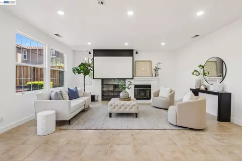 Living - 29207 Marshbrook Dr, Hayward, CA 94545 photo 2 of 5