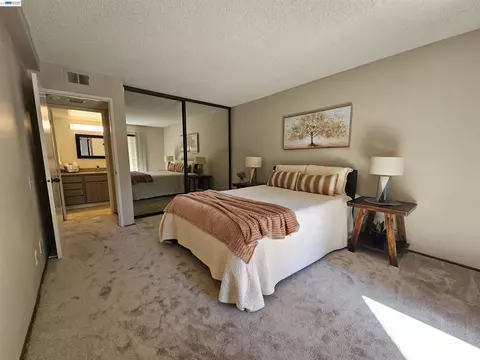 Bedroom - 247 E Warren Cmn, Fremont, CA 94539 photo 2 of 2