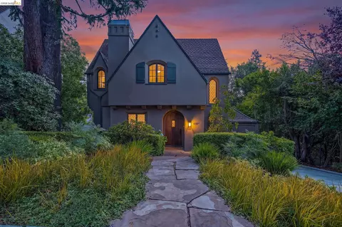 939 Hillcroft Cir, Oakland, CA 94610