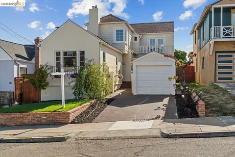 5327 Brann St, Oakland, CA 94619
