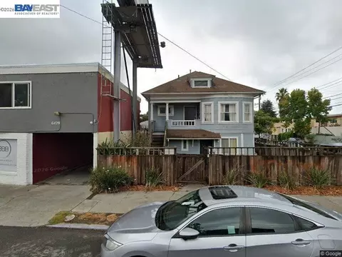 6433 Shattuck Ave, Oakland, CA 94609