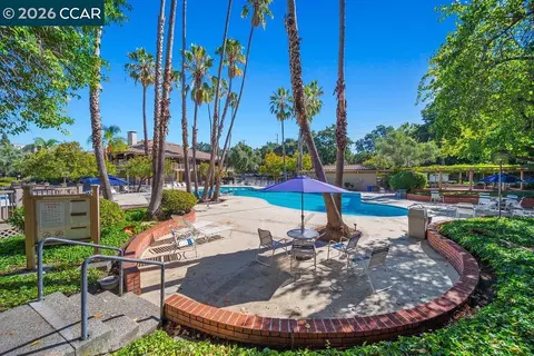 490 N Civic Dr #102, Walnut Creek, CA 94596