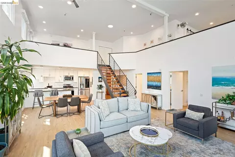 Living - 201 3rd St #302, Oakland, CA 94607 photo 6 of 7