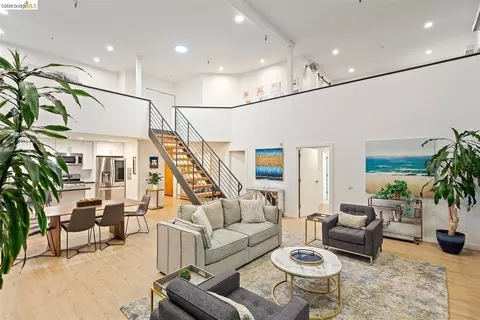 Living - 201 3rd St #302, Oakland, CA 94607 photo 2 of 7