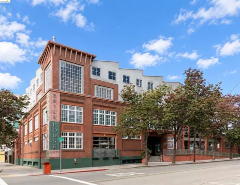 Exterior - 201 3rd St #302, Oakland, CA 94607 photo 1 of 3