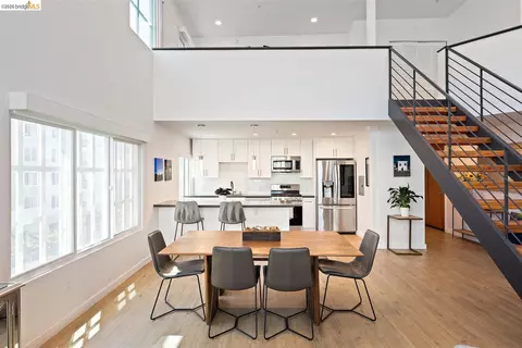 Dining - 201 3rd St #302, Oakland, CA 94607 photo 1 of 2