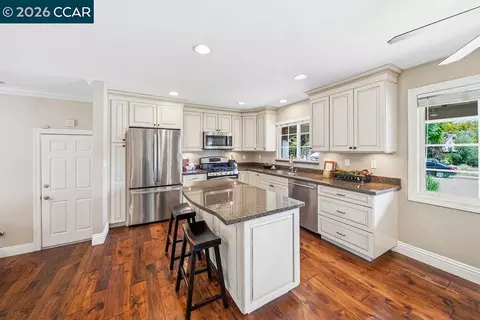 Kitchen - 169 Venado Corte, Walnut Creek, CA 94598 photo 2 of 5