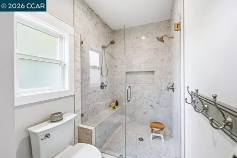 Bath - 169 Venado Corte, Walnut Creek, CA 94598 photo 4 of 5