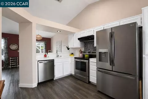 Kitchen - 5037 Morgan Way, Antioch, CA 94531 photo 2 of 2