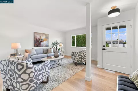Entry Way - 952 Marie Ave, Martinez, CA 94553 photo 1 of 1