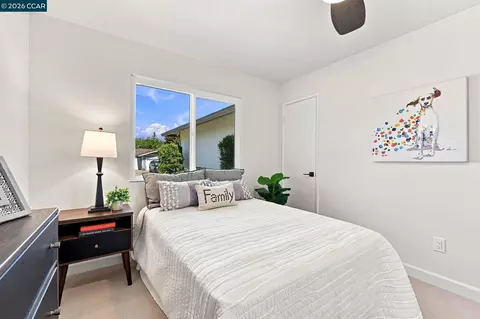 Bedroom - 952 Marie Ave, Martinez, CA 94553 photo 10 of 12
