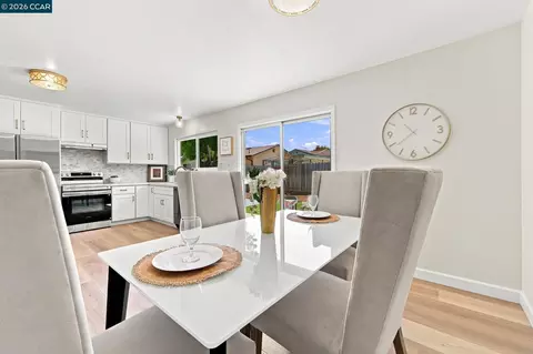 Dining - 952 Marie Ave, Martinez, CA 94553 photo 1 of 2