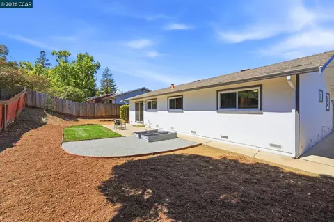 Exterior - 952 Marie Ave, Martinez, CA 94553 photo 5 of 7