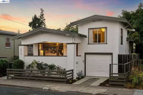 Exterior - 1023 Willow St, Alameda, CA 94501 photo 8 of 11