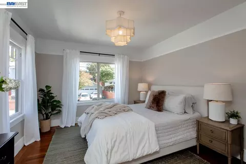 Bedroom - 1023 Willow St, Alameda, CA 94501 photo 3 of 5