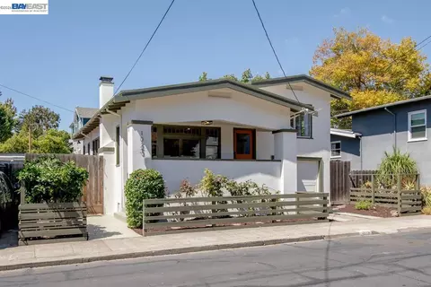 Exterior - 1023 Willow St, Alameda, CA 94501 photo 2 of 11