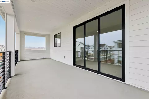 Exterior - 2314 Sand Dune Ave, Marina, CA 93933 photo 5 of 7