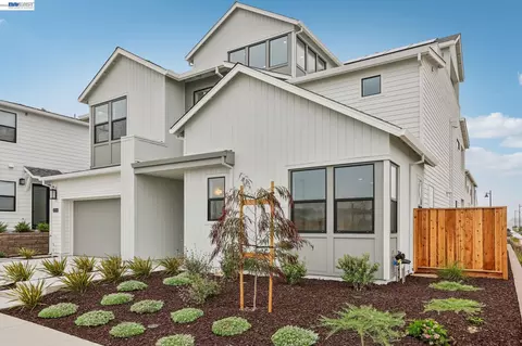 Exterior - 2314 Sand Dune Ave, Marina, CA 93933 photo 2 of 7