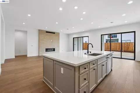 Living - 2314 Sand Dune Ave, Marina, CA 93933 photo 2 of 7