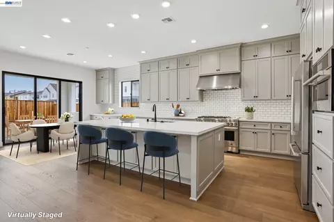 Kitchen - 2314 Sand Dune Ave, Marina, CA 93933 photo 1 of 2