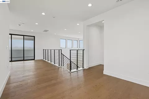 Entry Way - 2314 Sand Dune Ave, Marina, CA 93933 photo 3 of 3