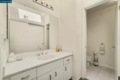 Bath - 116 Whaler Cir, Hercules, CA 94547 photo 2 of 2