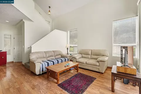 Living - 116 Whaler Cir, Hercules, CA 94547 photo 3 of 4