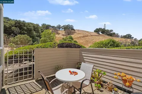 Exterior - 116 Whaler Cir, Hercules, CA 94547 photo 3 of 6