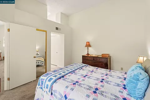 Bedroom - 116 Whaler Cir, Hercules, CA 94547 photo 4 of 4