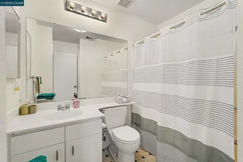 Bath - 116 Whaler Cir, Hercules, CA 94547 photo 1 of 2