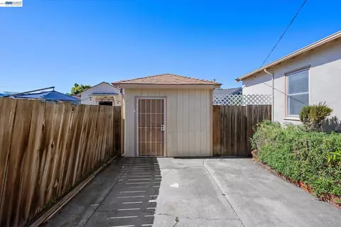 Exterior - 477 Cascade Rd, San Leandro, CA 94577 photo 12 of 12