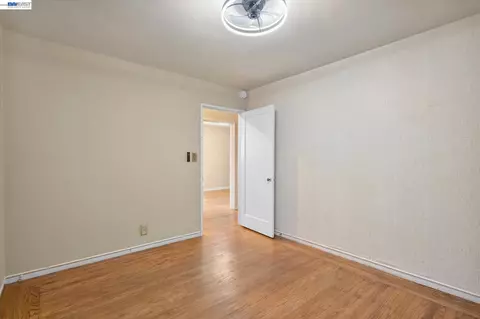 Bedroom - 477 Cascade Rd, San Leandro, CA 94577 photo 3 of 9