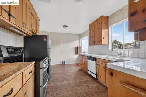 Kitchen - 206 Colgate, Kensington, CA 94708 photo 1 of 2
