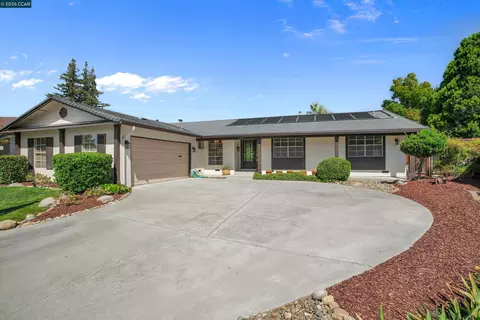 2975 Graymont Ct, Concord, CA 94518 photo 1
