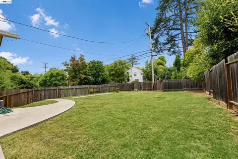 Exterior - 233 Fairmont Ave, Vallejo, CA 94590 photo 3 of 5