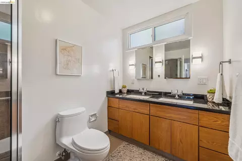 Bath - 1024 Overlook Rd, Berkeley, CA 94708 photo 1 of 3