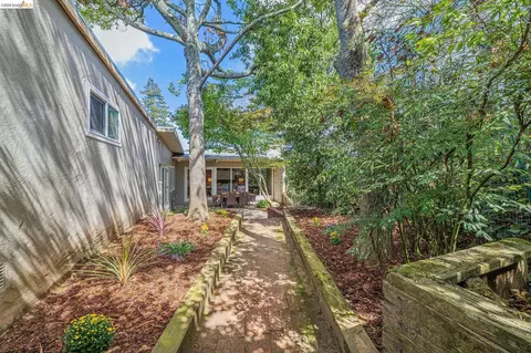 Exterior - 1024 Overlook Rd, Berkeley, CA 94708 photo 7 of 7