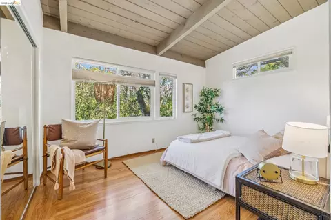 Bedroom - 1024 Overlook Rd, Berkeley, CA 94708 photo 1 of 4