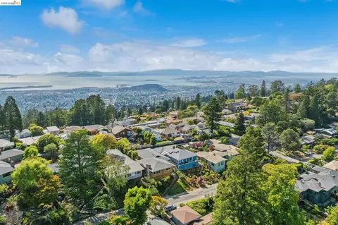 View/Area - 1024 Overlook Rd, Berkeley, CA 94708 photo 1 of 6