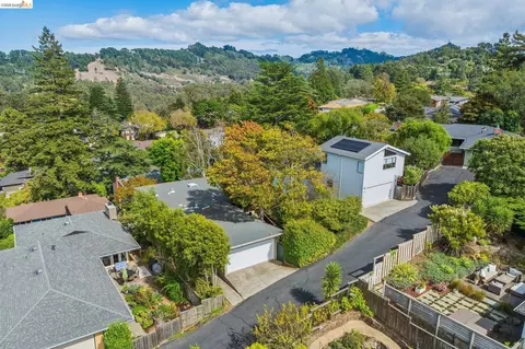 View/Area - 1024 Overlook Rd, Berkeley, CA 94708 photo 4 of 6