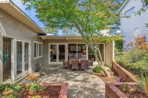 Exterior - 1024 Overlook Rd, Berkeley, CA 94708 photo 5 of 7