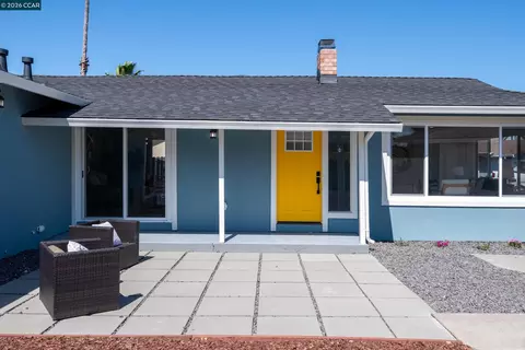 Exterior - 258 Azalea Ct, Fairfield, CA 94533 photo 4 of 8